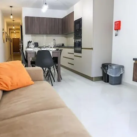 Stylish 2br With Private Terrace In By 360 Estates * Msida